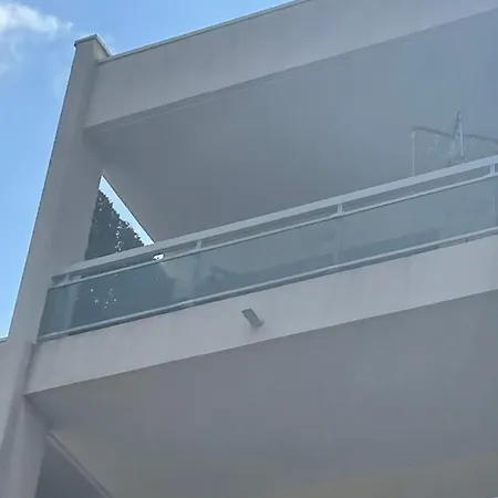 Forum Apartment *